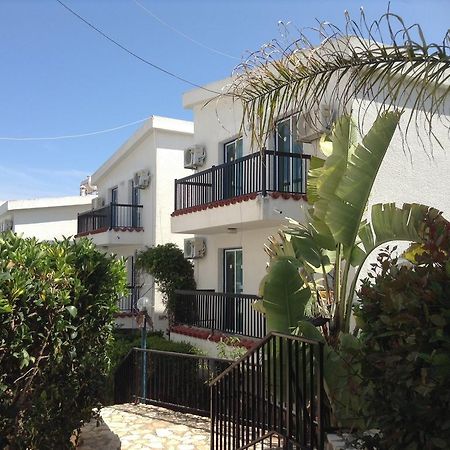 Aphelandra Hotel Apartments Айя Напа Екстериор снимка