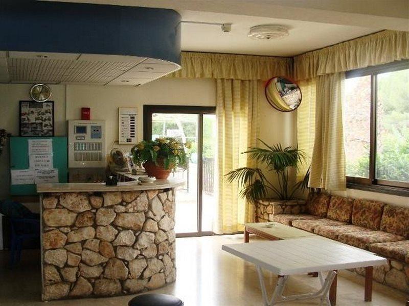 Aphelandra Hotel Apartments Айя Напа Екстериор снимка