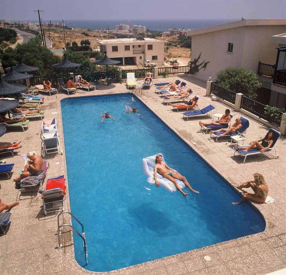 Aphelandra Hotel Apartments Айя Напа Екстериор снимка